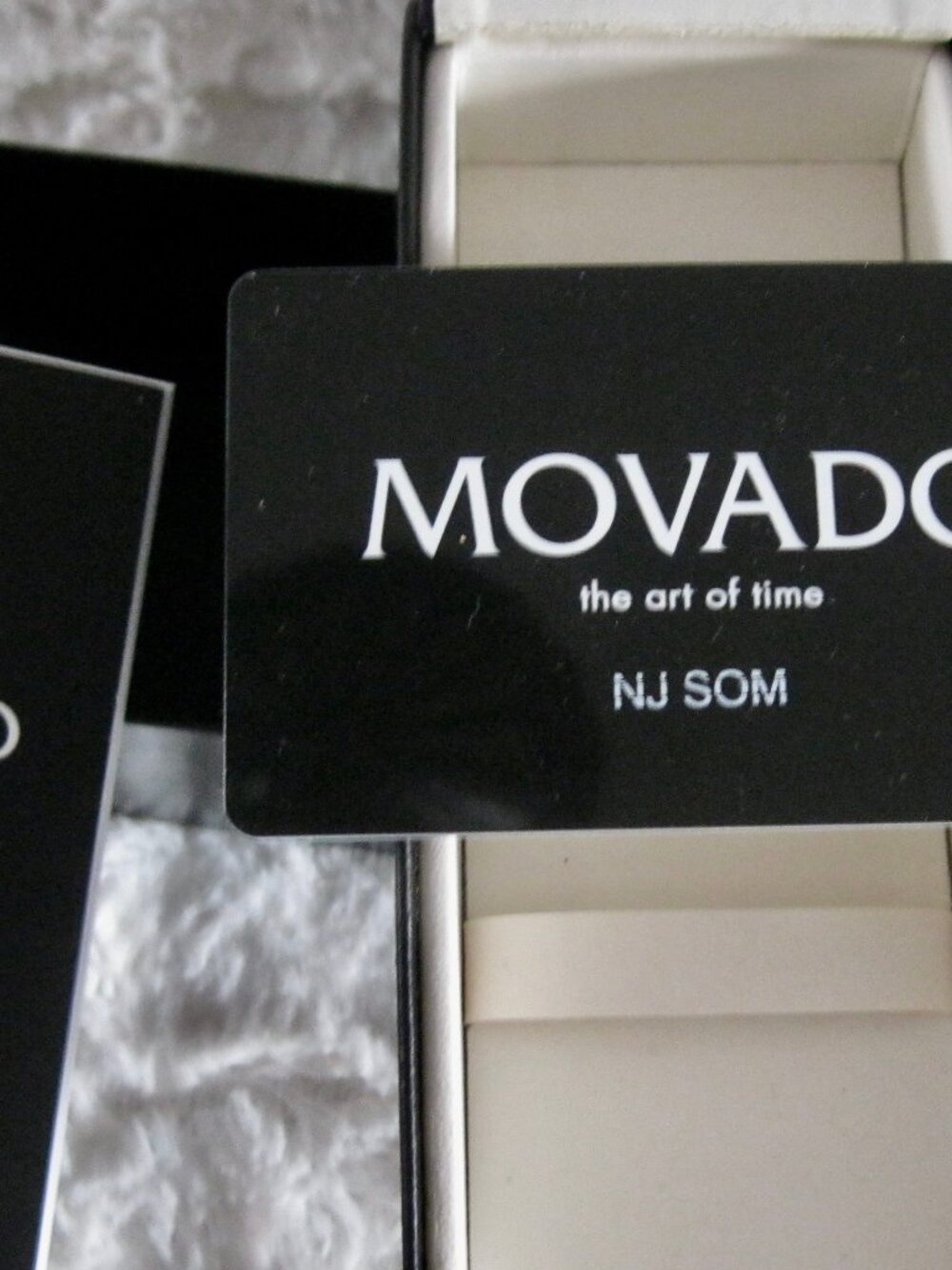 GENUINE MOVADO  PACKAGING W/OPERATING INSTRUCTIONS/SERVICE GUIDE GIFT BOX